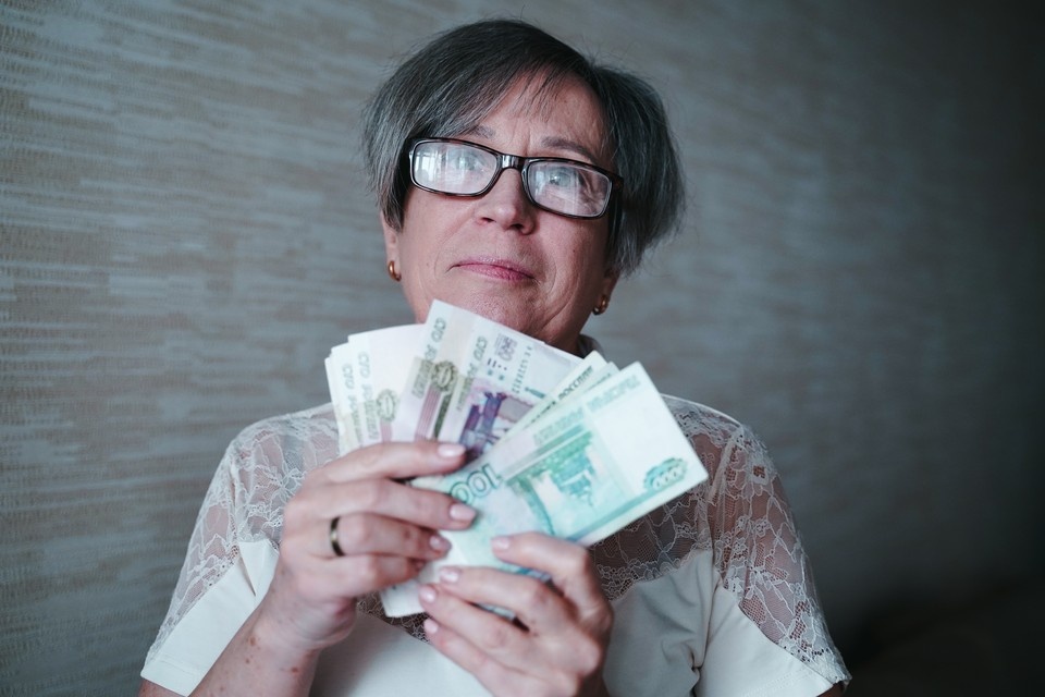    Сенатор Мельникова напомнила об условиях назначения страховой пенсии по старости Светлана МАКОВЕЕВА