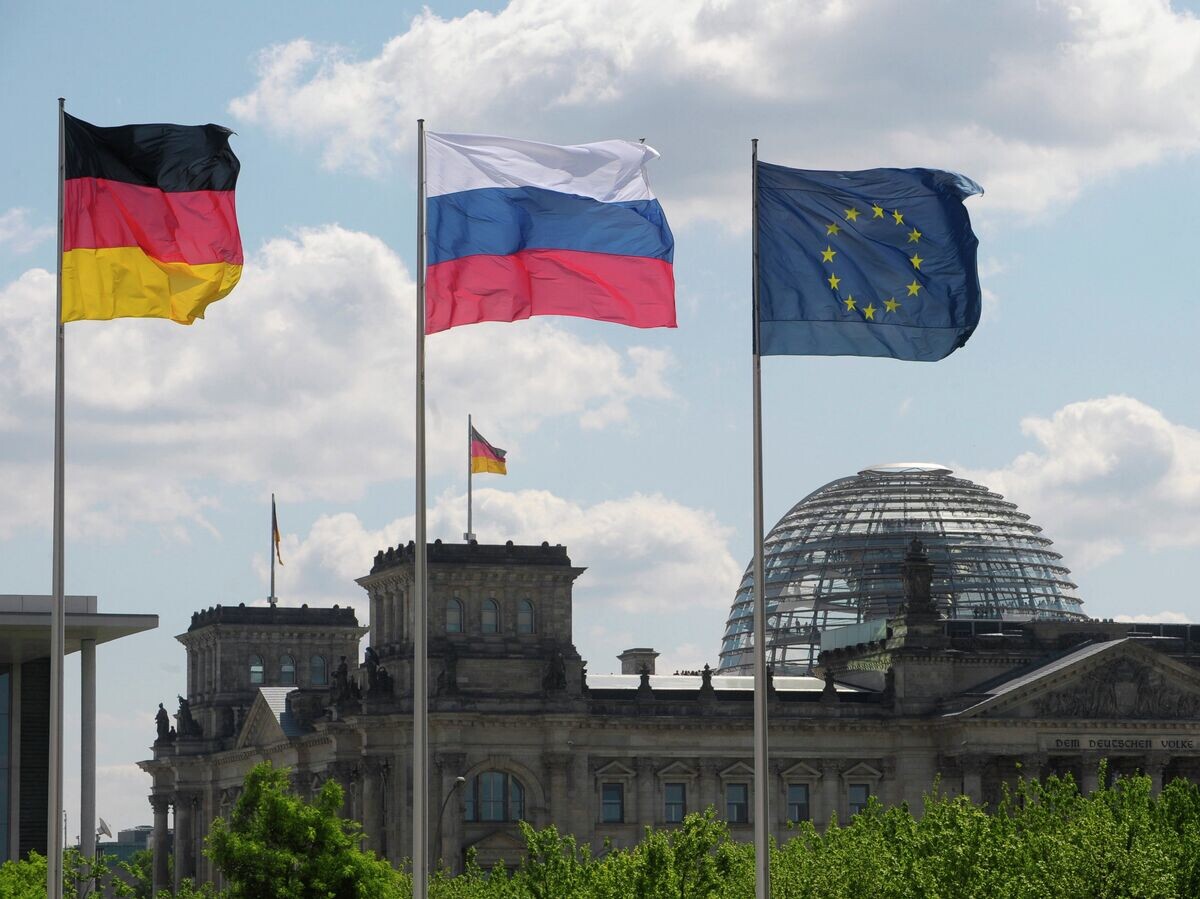    Флаги Германии, России и ЕС | © РИА Новости / Сергей Гунеев
