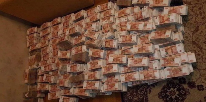 две тонны денег