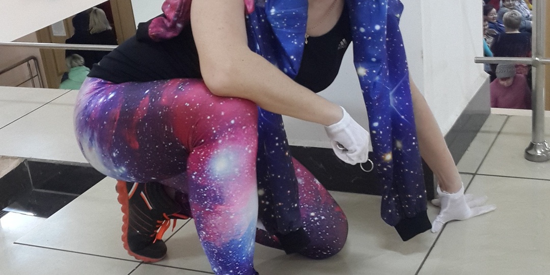 "Гореть ярким пламенем танца, увлекать за собой, не сжигать, а греть, зажигать и вдохновлять." (Надежда Агафонова)