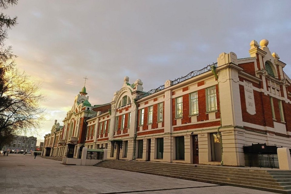    В Новосибирском краеведческом музее открылась выставка о древнегреческой вазописи. Ангелина ВАЙГЕЛЬ