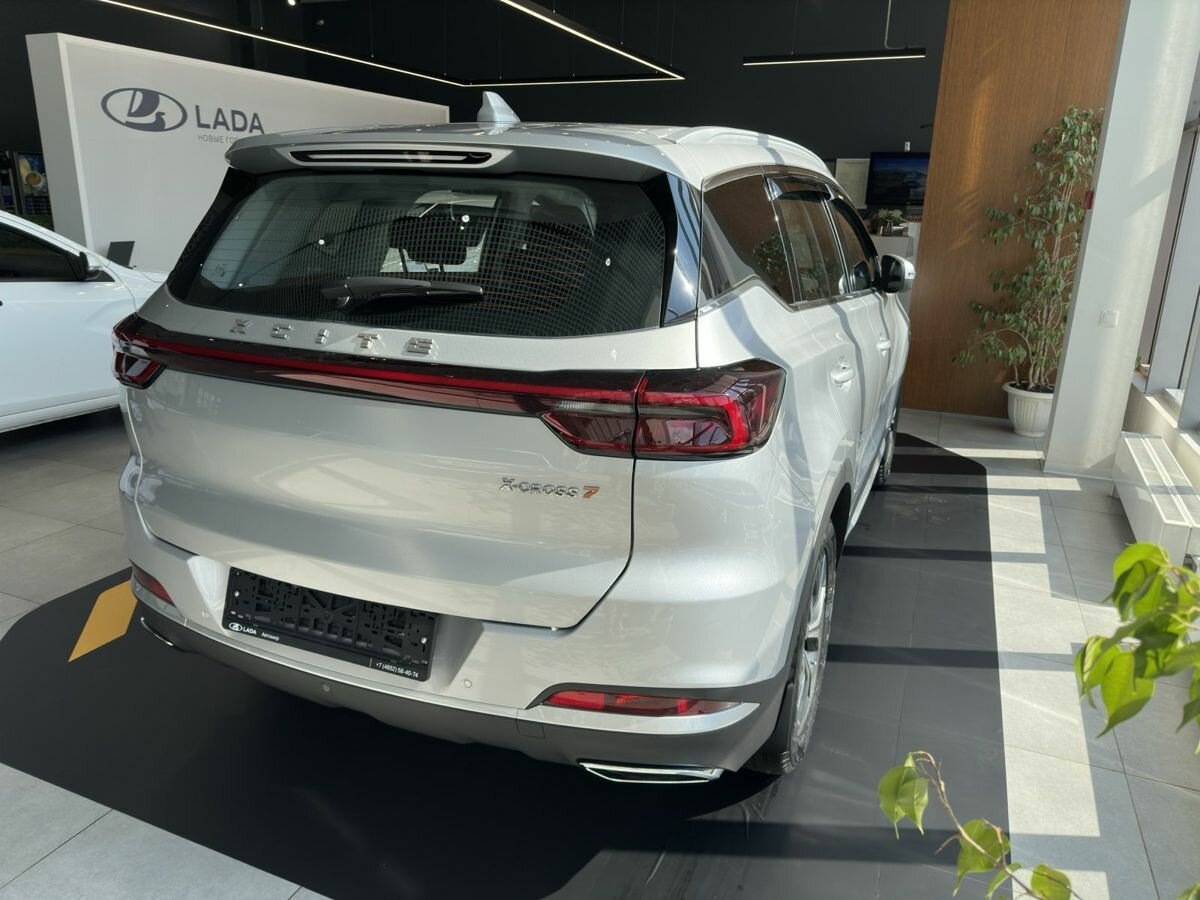 Xcite X-Cross 7. Источник иллюстрации - auto.ru