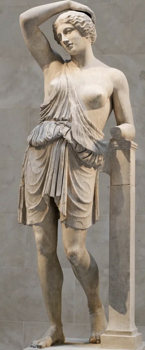 Греческая статуя Амазонки, из Интернета. 