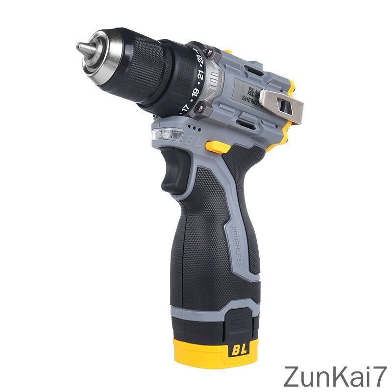 Один из вариантов 16 вольтовых шуруповертов. Упрощенный вариант без съемного зажимного патрона.