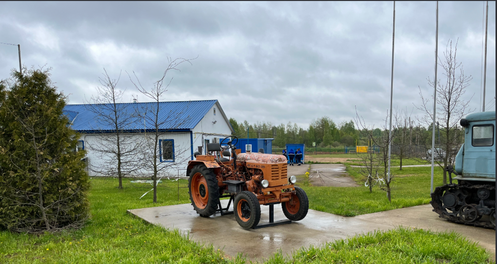 Фото старшего сына автора. Бригада.