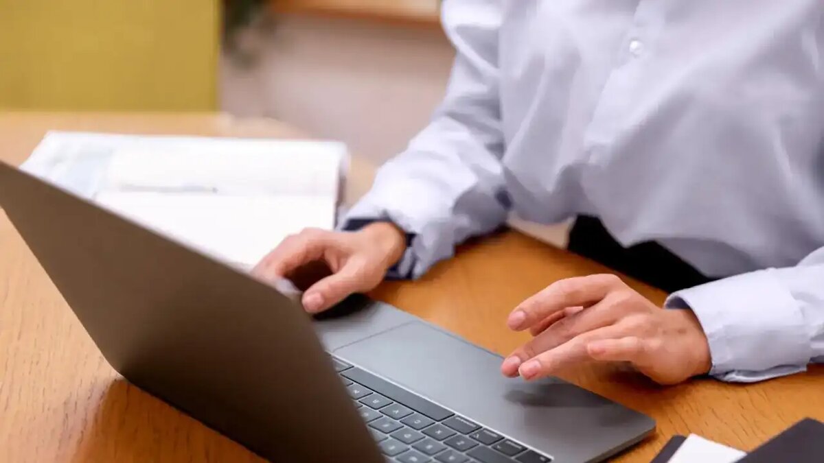    Ноутбук. © ru.freepik.com