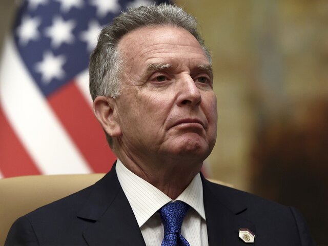    Фото: AP/Evelyn Hockstein/Pool Photo via AP