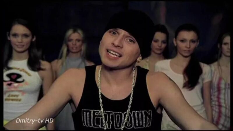    Постановочные кадры: иллюзия семейного благополучия.