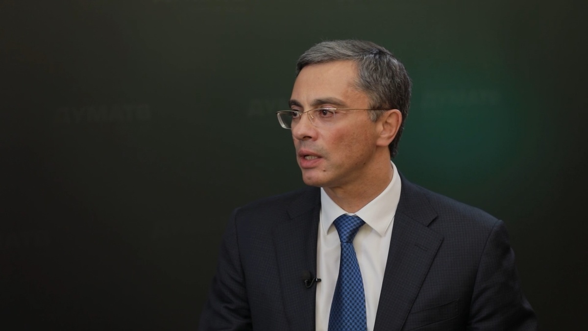    Депутат Гутенев: ГД проконтролирует исполнение рекомендаций по развитию легпрома