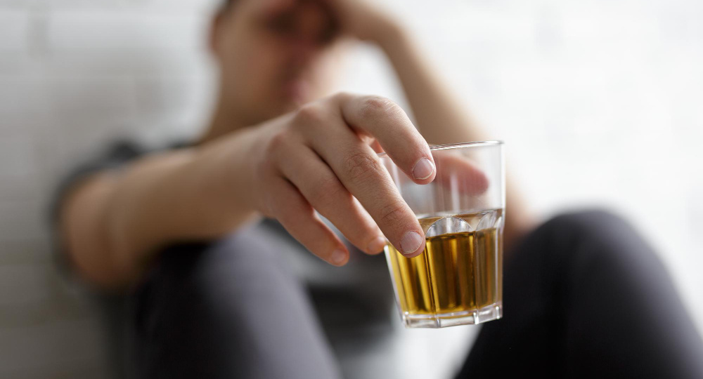 Как алкоголизм влияет на развитие личности