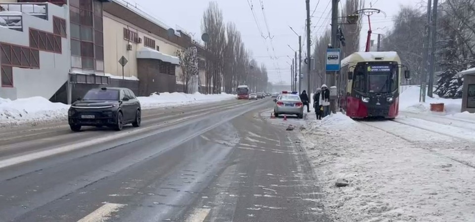    Иномарка сбила двух пешеходов на Сормовском шоссе в Нижнем Новгороде ОПБДД УГИБДД ГУ МВД по Нижегородской области