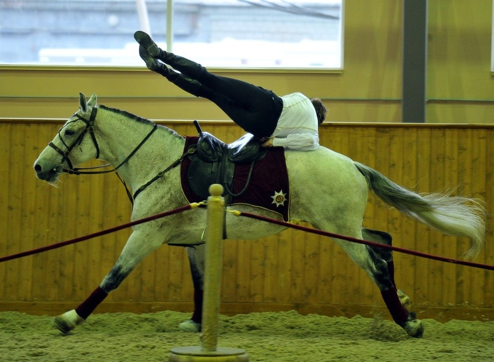    Казаки на масленицу устраивали и соревнования по джигитовке. Марина ВОЛОСЕВИЧ