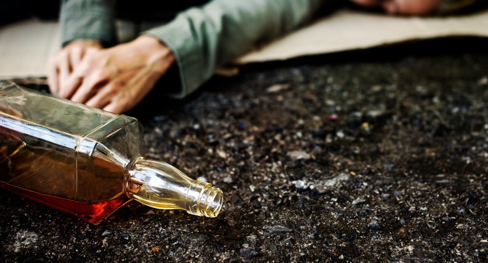 Деградация личности при алкоголизме: как и почему она происходит