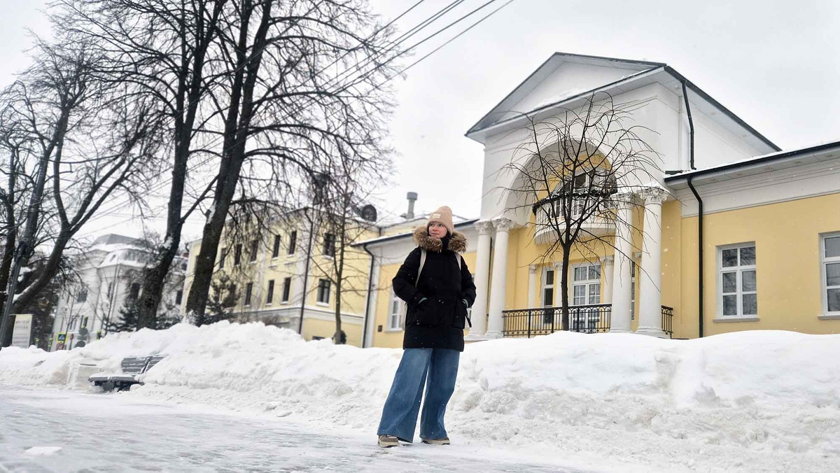 Дом общества врачей — памятник архитектуры на Волжской набережной. Внутри располагается музей, где представлена частная коллекция Вадима Орлова