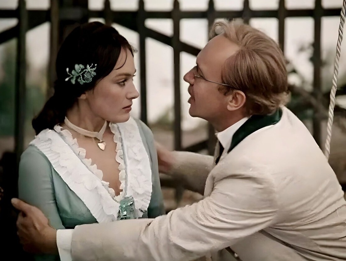 Кадр из фильма «Жестокий романс» (1984). https://irecommend.ru/