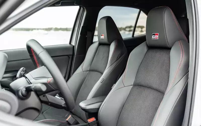 Интерьер Toyota Yaris Cross📷
