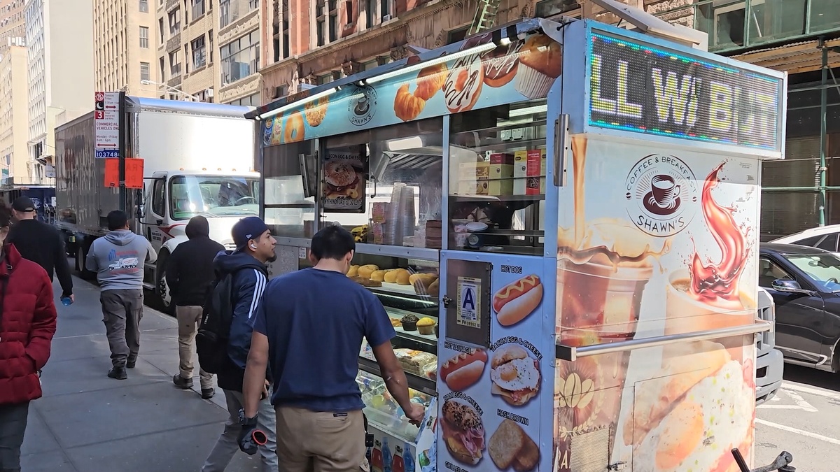    Эксперт Кузник: одна из причин дефицита грамотных работников в США — лишний вес