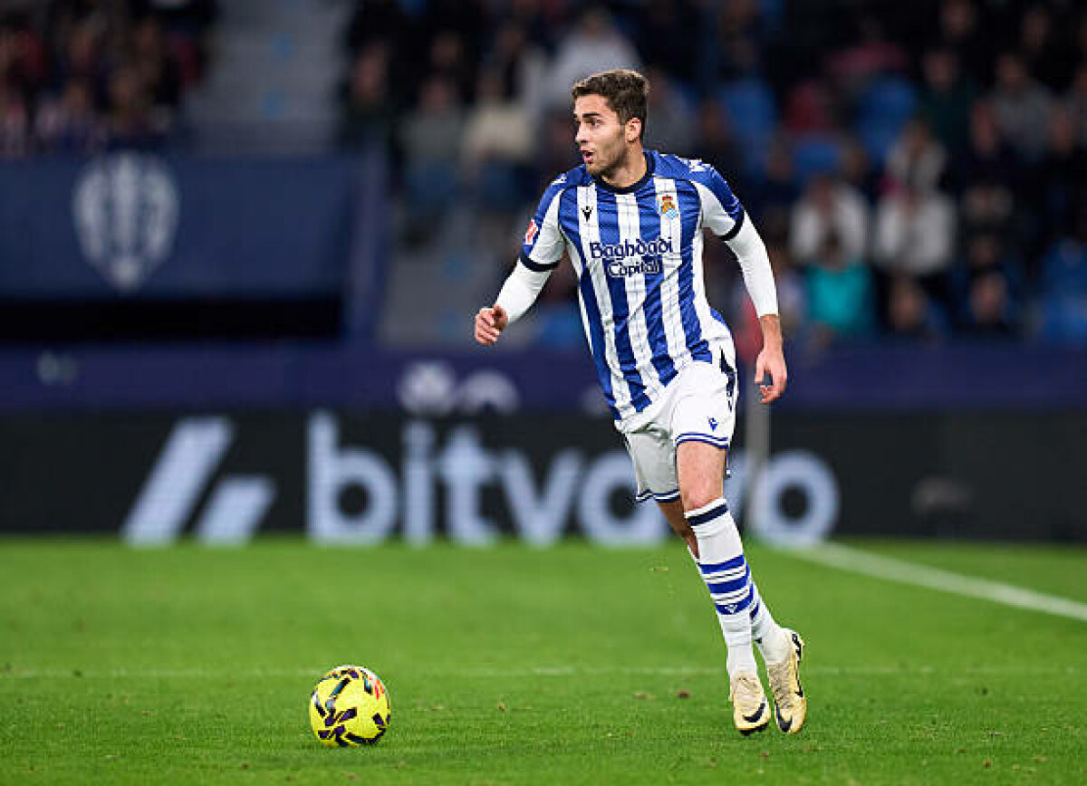     В Испании прокомментировали выступление Захаряна в сумасшедшем матче с «Овьедо»