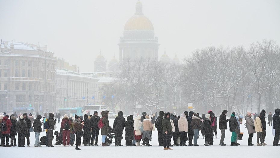    Очередь в Эрмитаж на новогодних каникулах Автор фото: Ермохин Сергей/"ДП"
