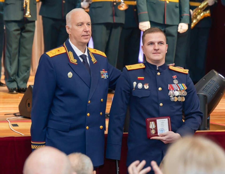    Виталий Назимов с председателем СК России Александром Бастрыкиным. Фото: СК России