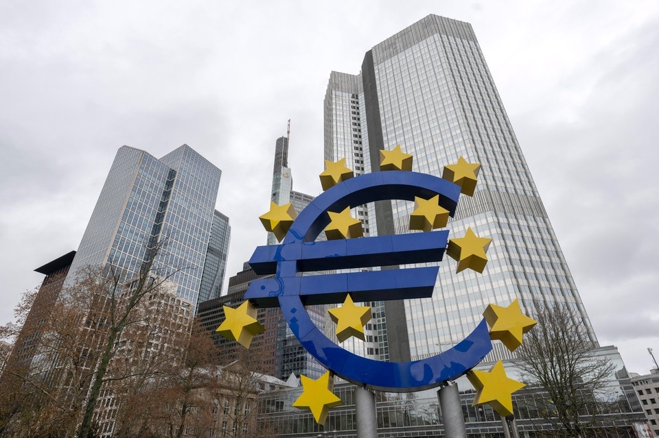    FT: блокировка Венгрией займа ЕС для Киева может затронуть новый кредит МВФ GLOBAL LOOK PRESS