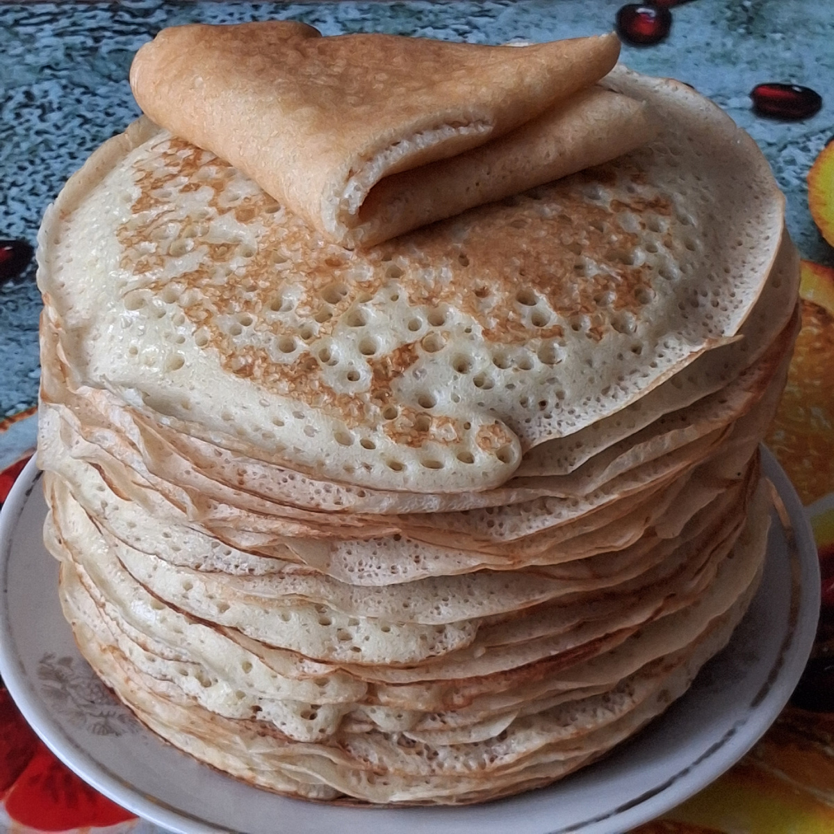 Мои блиночки. Целая гора. Фото автора. 