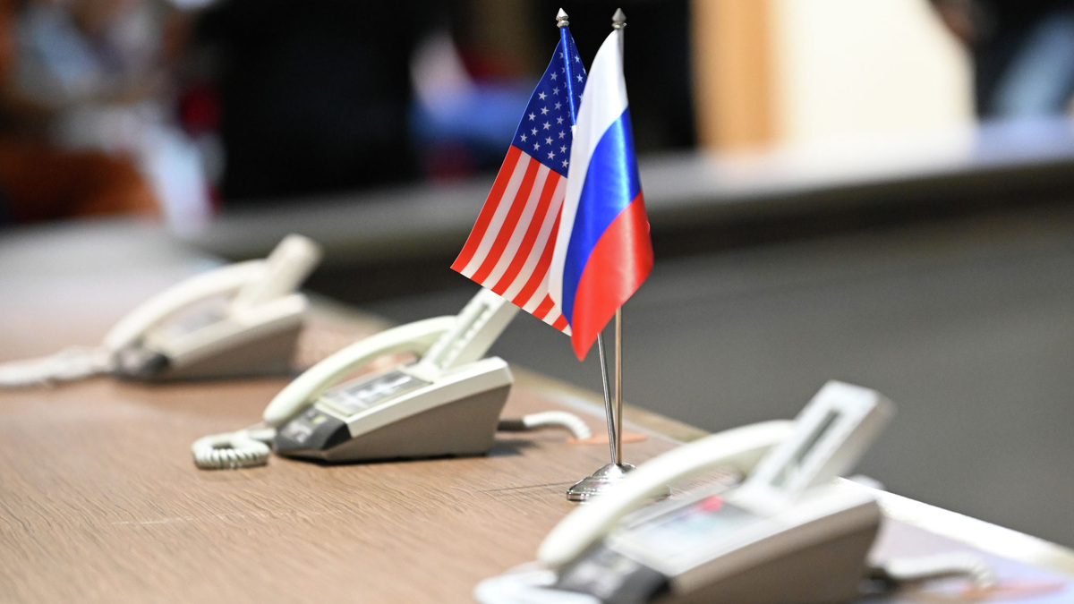    Россия США телефон флаги РИА