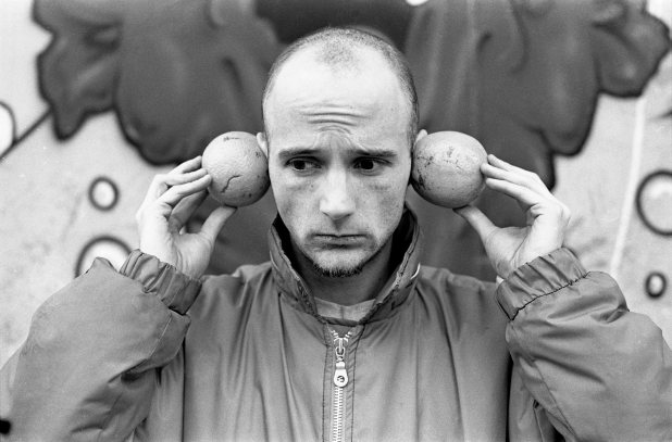 Моби в 1995 году. Фото: Мартин Гудэйкр/Getty