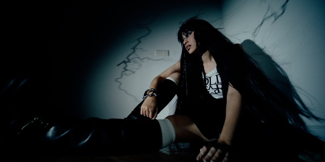 Новый альбом Анкудиновой. Тот случай, когда ЧСВ оказалось выше здравого смысла.