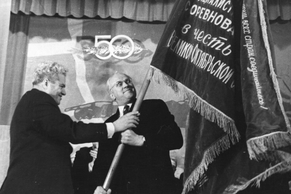    Михаил Панфилов - справа. Фото: музей университета ИТМО