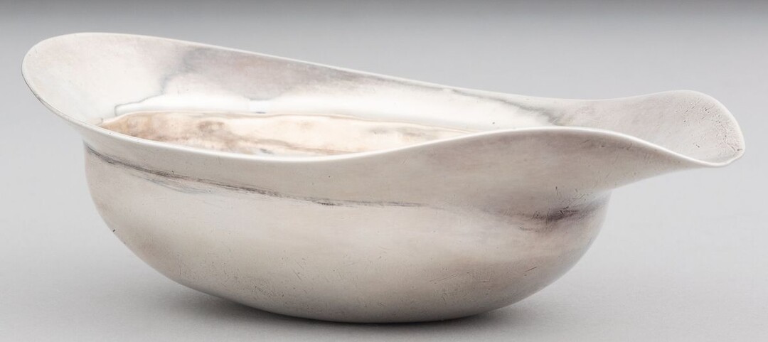 Удивительный случай. Перед вами утка которую купил за копейки на аукционе мужчина. И стал миллионером, рассказываю.