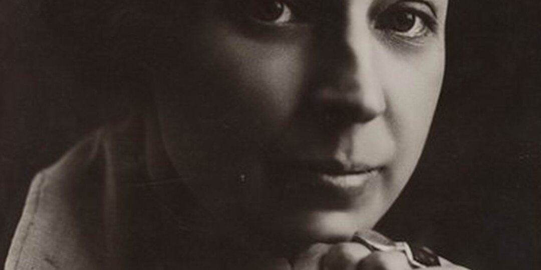 "Я тоже была, прохожий!": тайная жизнь Марины Цветаевой, о которой молчат в школе.