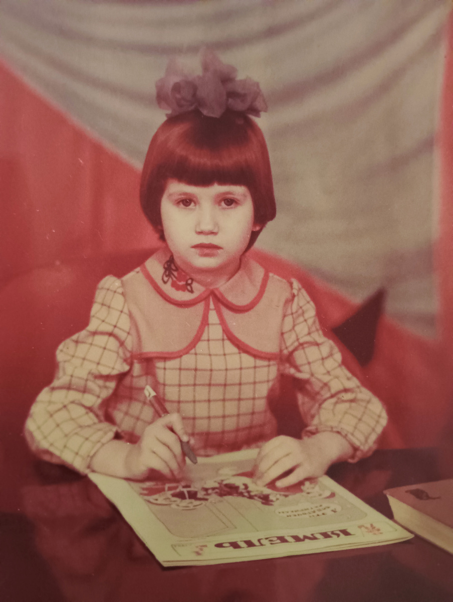 Светочка - милашка. На самом деле - я  темноволосая, да:)