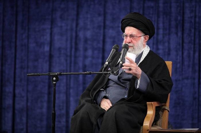 Верховный лидер Ирана Али Хаменеи. Обложка © ТАСС / Zuma