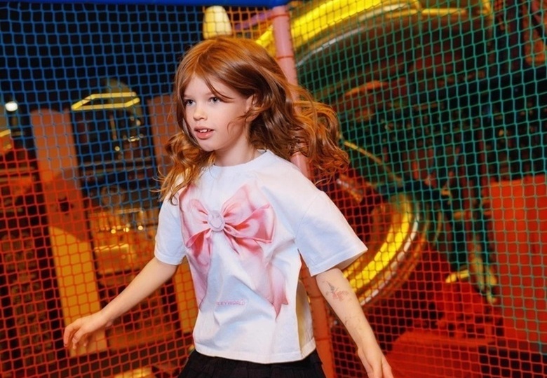 Друзья, батуты и розовый торт для принцессы: Алиса Аршавина устроила дочери роскошное 9-летие без папы