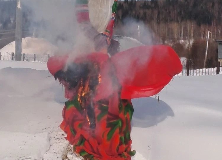 В доме культуры Арсентьевский прошли яркие и весёлые мероприятия, посвящённые Масленице