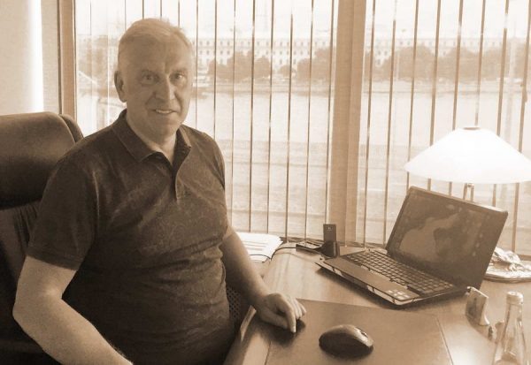 Михаил Востриков