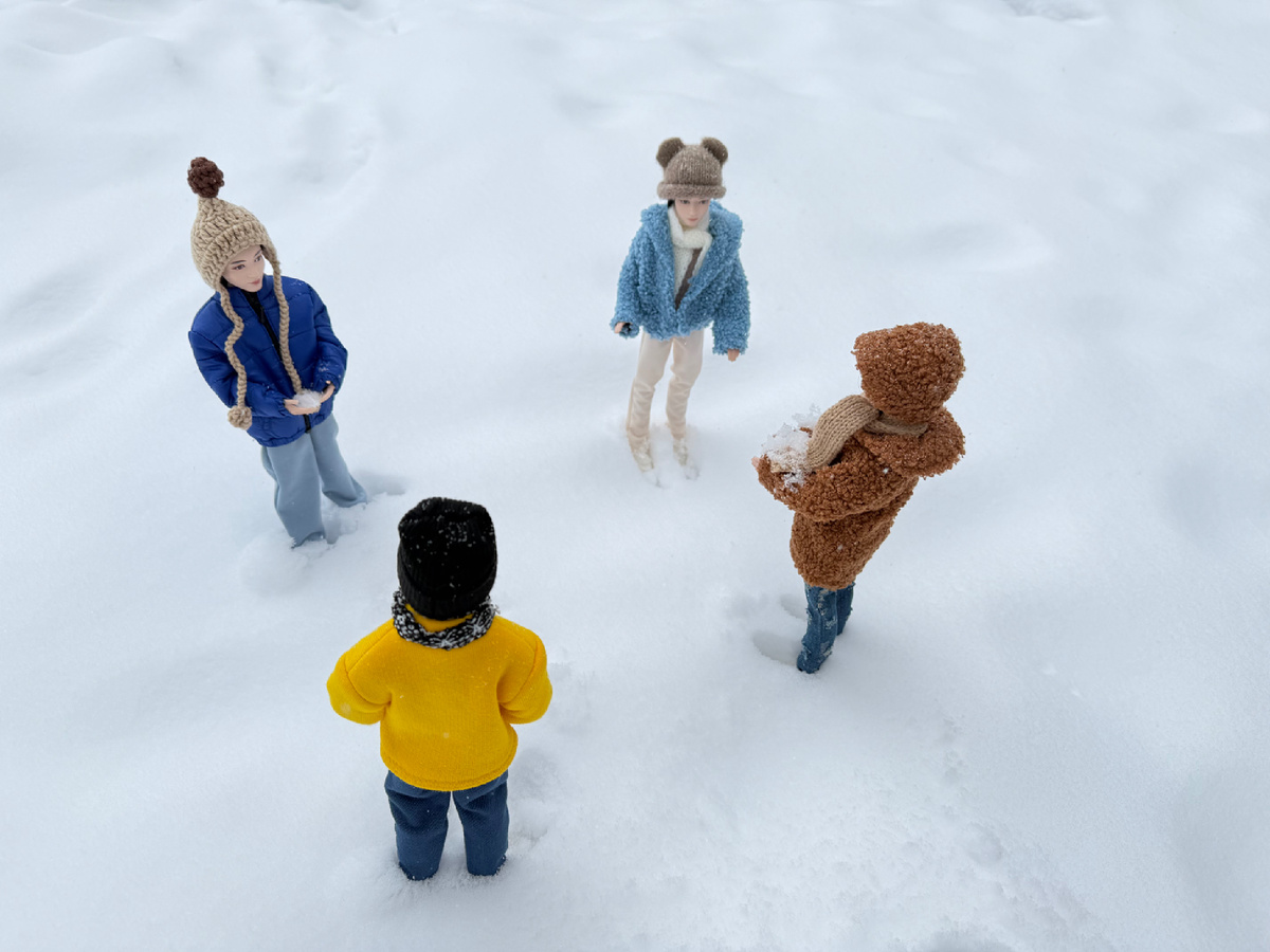 Снег не лепится 