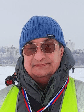      Роман Романцов