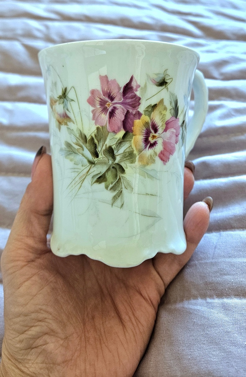 Вот смотрю на фотографии и ужасаюсь. Надо настройки камеры проверить