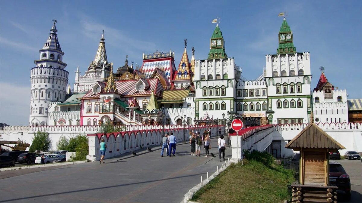 Кремль, который удивляет своей нарядностью