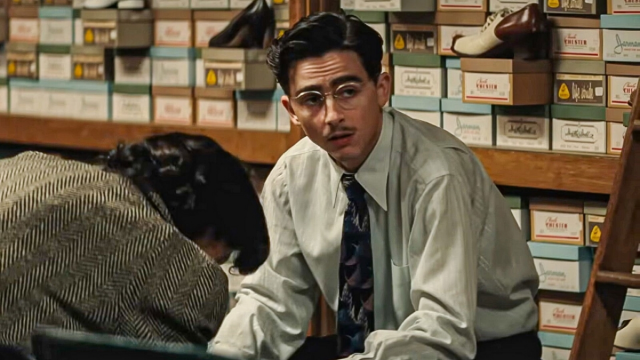    Кадр из фильма «Марти Великолепный» (Marty Supreme, США, 2025)