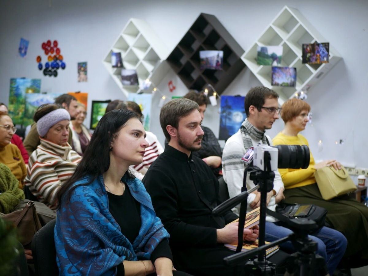    Фото: Донецкая республиканская библиотека для молодежи