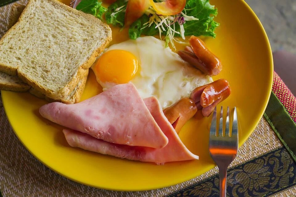 Холестерин влияет на рост клеток в кишечнике, что, в свою очередь, ускоряет скорость образования рака более чем в 100 раз! Фото: GLOBAL LOOK PRESS.