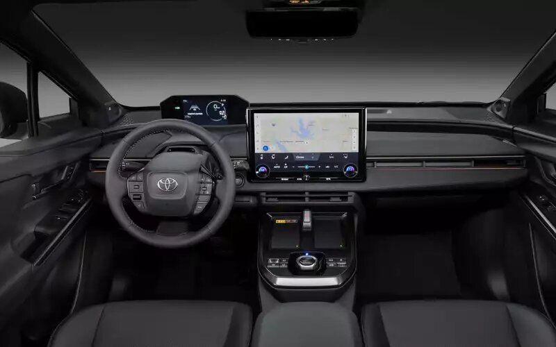 Интерьер Toyota bZ Woodland 2026📷
