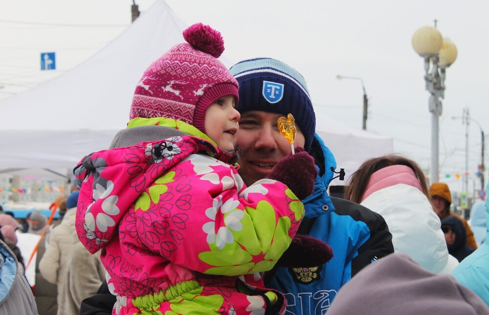 В Твери проходят народные гулянья в честь празднования Широкой Масленицы