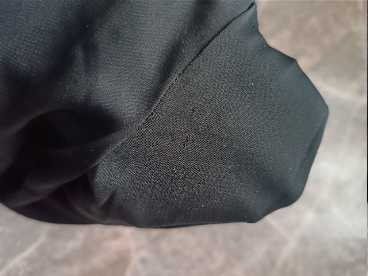 С лицевой стороны