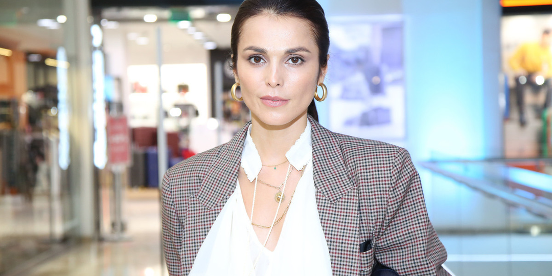 «Ты нас уничтожаешь»: Сати Казанова ушла из «Фабрики», бросила миллиардера и решилась на домашние роды в 42 года