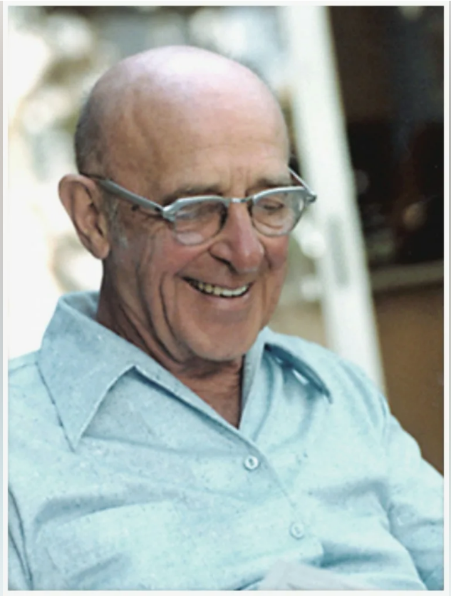 Карл Рэнсом Роджерс (1902 - 1987) - выдающийся психолог, один из создателей и лидеров гуманистической психологии, изменивший подходы к психотерапии.