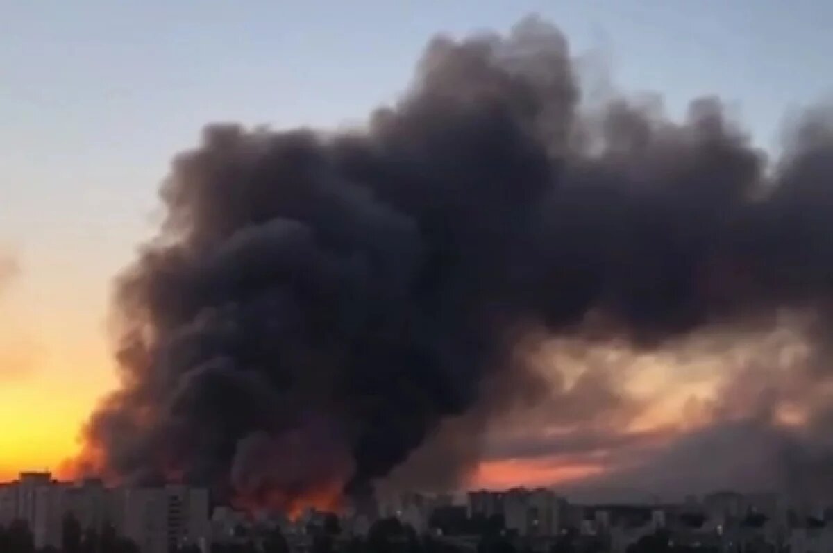    В Китае мужчина устроил крупный пожар на горе, совершая жертвоприношение